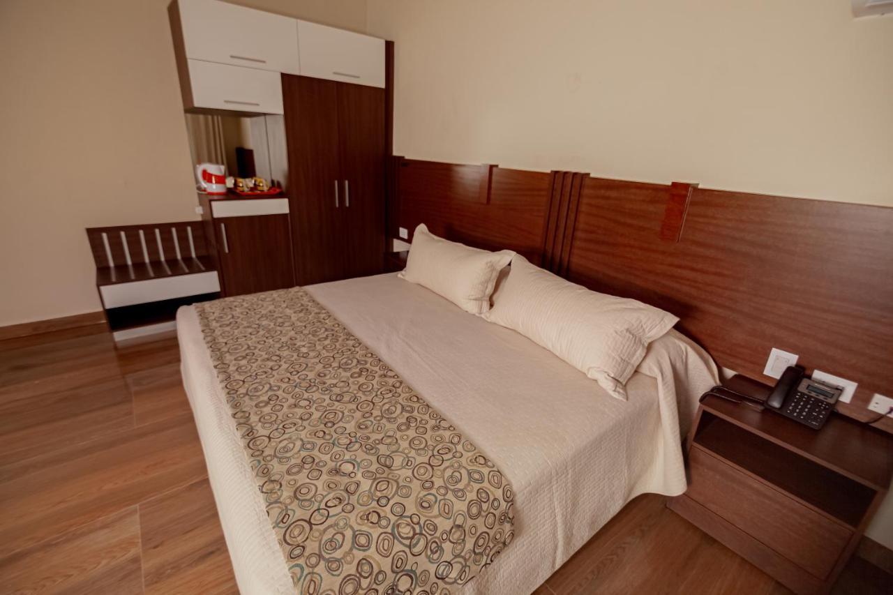 Hotel Sirari By Regina Santa Cruz de La Sierra Εξωτερικό φωτογραφία