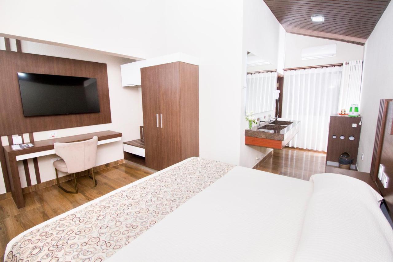 Hotel Sirari By Regina Santa Cruz de La Sierra Εξωτερικό φωτογραφία